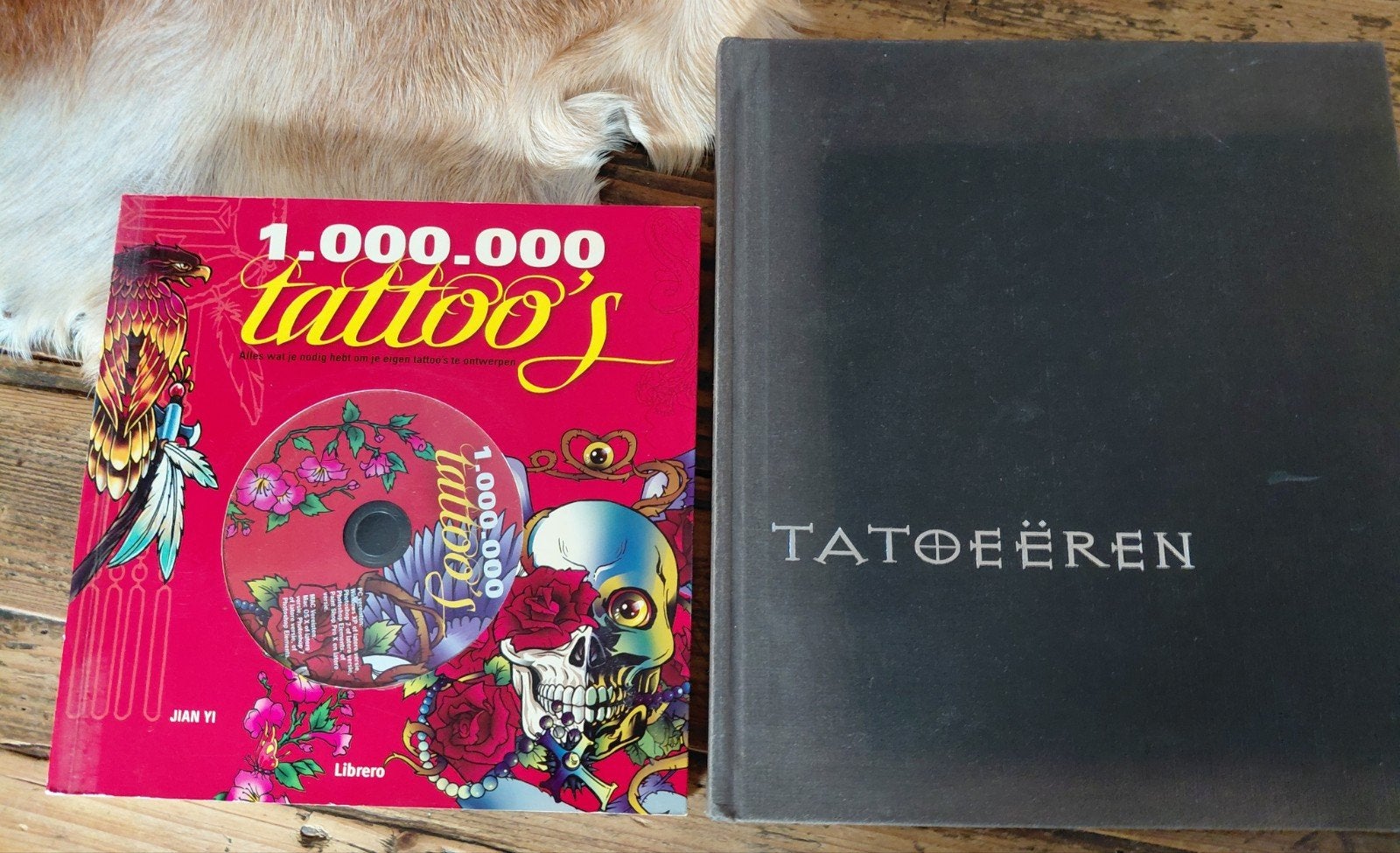 2 tattoo boeken, Ophalen of Verzenden, Gelezen, Overige onderwerpen, Jan Yi