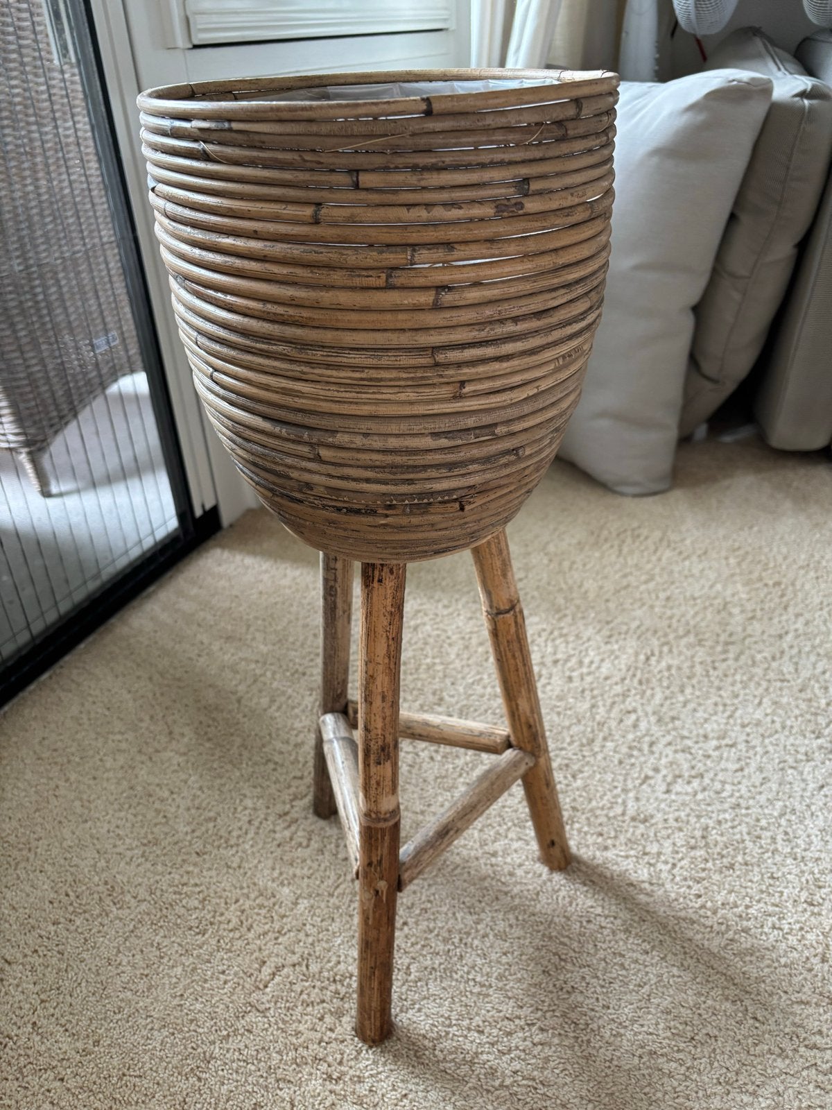 Rotan plantenstandaard met bloempot, 66 cm hoog, Tuin en Terras, Ophalen, Overige materialen, Gebruikt, Rond