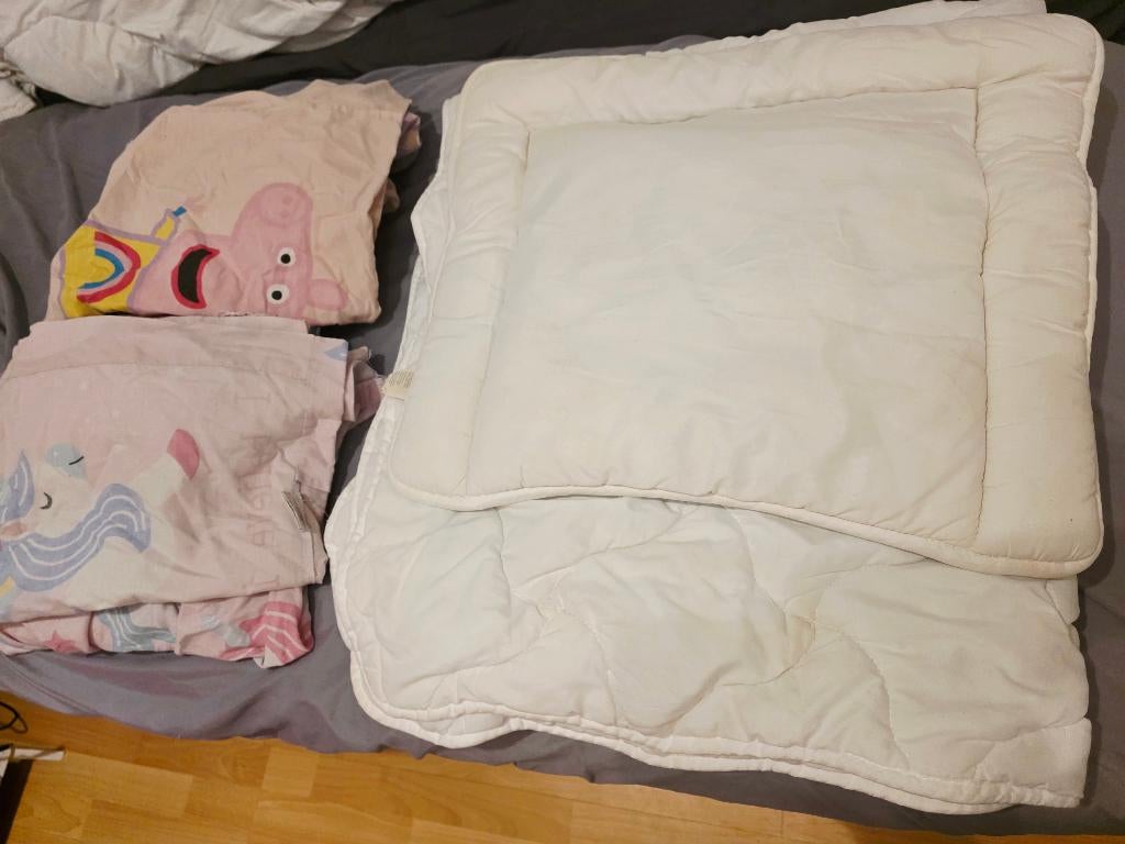 peuter kussen en dekbed incl roze overtrekken, Ophalen, Gebruikt, Meisje, Deken of Dekbed