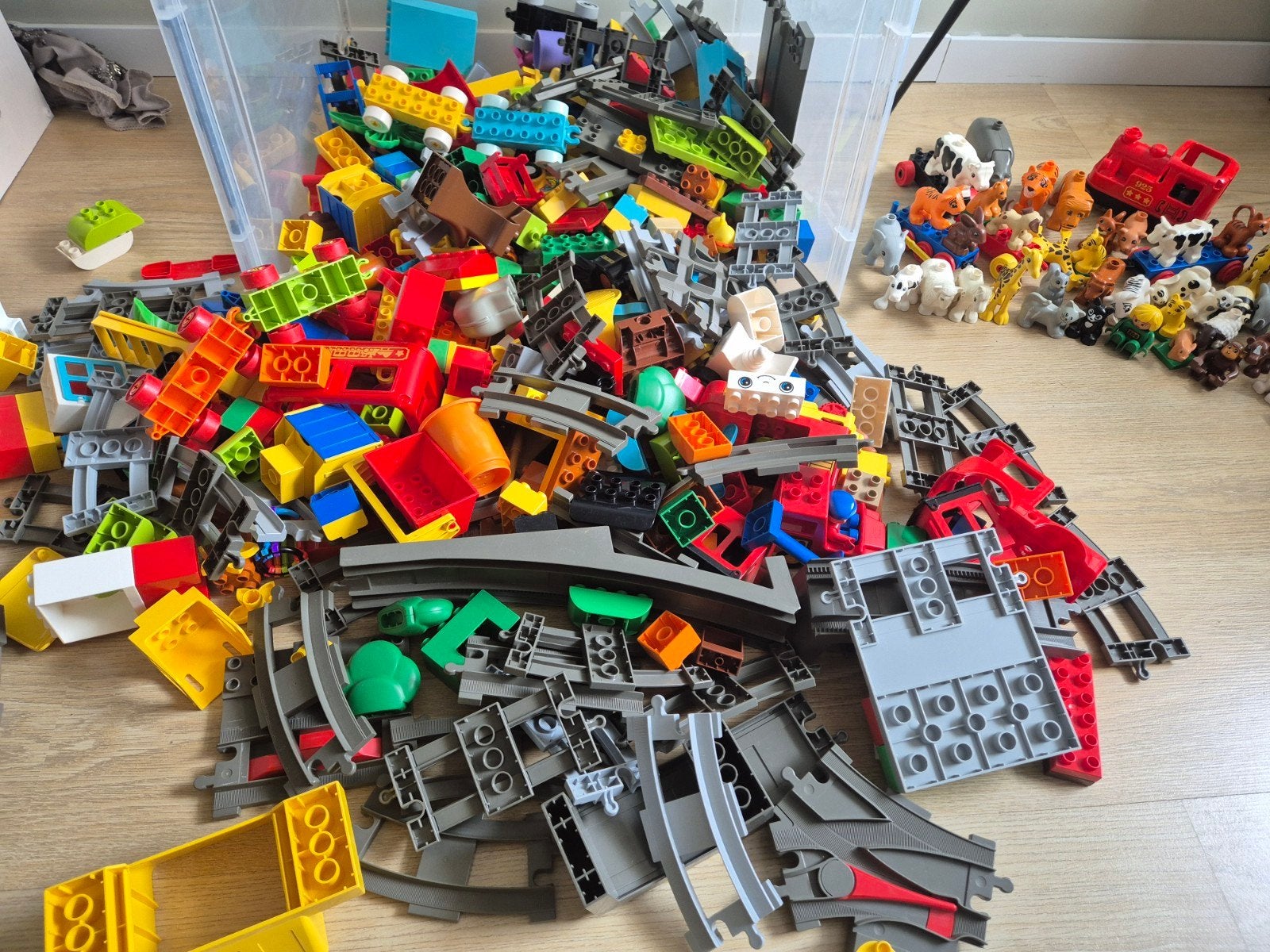 Grote partij LEGO Duplo dieren,elektrische trein,treinrails, Kinderen en Baby's, Speelgoed | Bouwstenen, Ophalen, Gebruikt, Overige merken