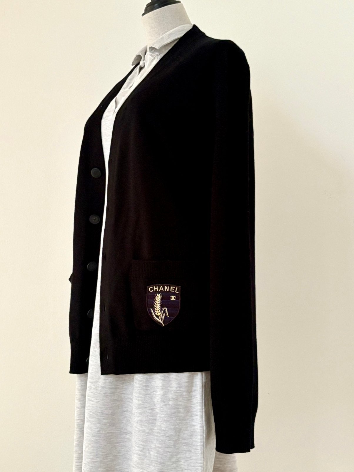 Authentiek Chanel (M) nieuwe cardigan colbert vest 100% wol, Kleding | Dames, Truien en Vesten, Maat 38/40 (M), Zwart, Nieuw, Ophalen of Verzenden