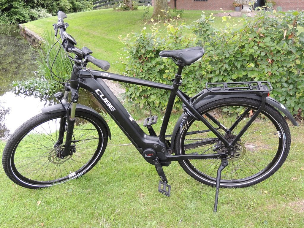 CUBE Touring Pro Framemaat 57 cm 625 WH accu, Fietsen en Brommers, Elektrische fietsen, Cube, Zo goed als nieuw, Ludwig-Hunter-Str 5
1688jg  Walsdorf, DE