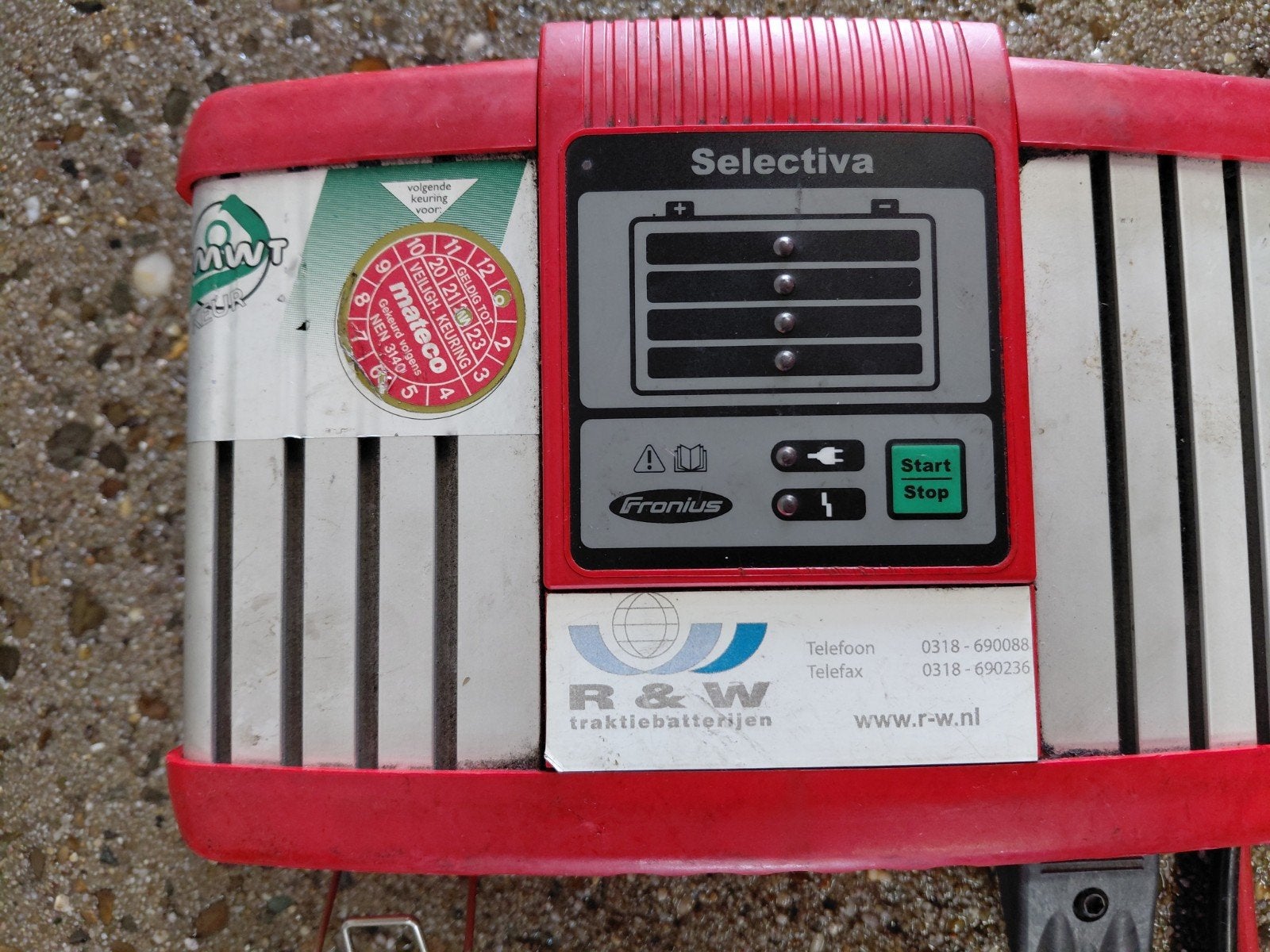 Fronius Selectiva Active Inverter 2020E acculader, Auto-onderdelen, Accu's en Toebehoren, Ophalen of Verzenden, Universele onderdelen