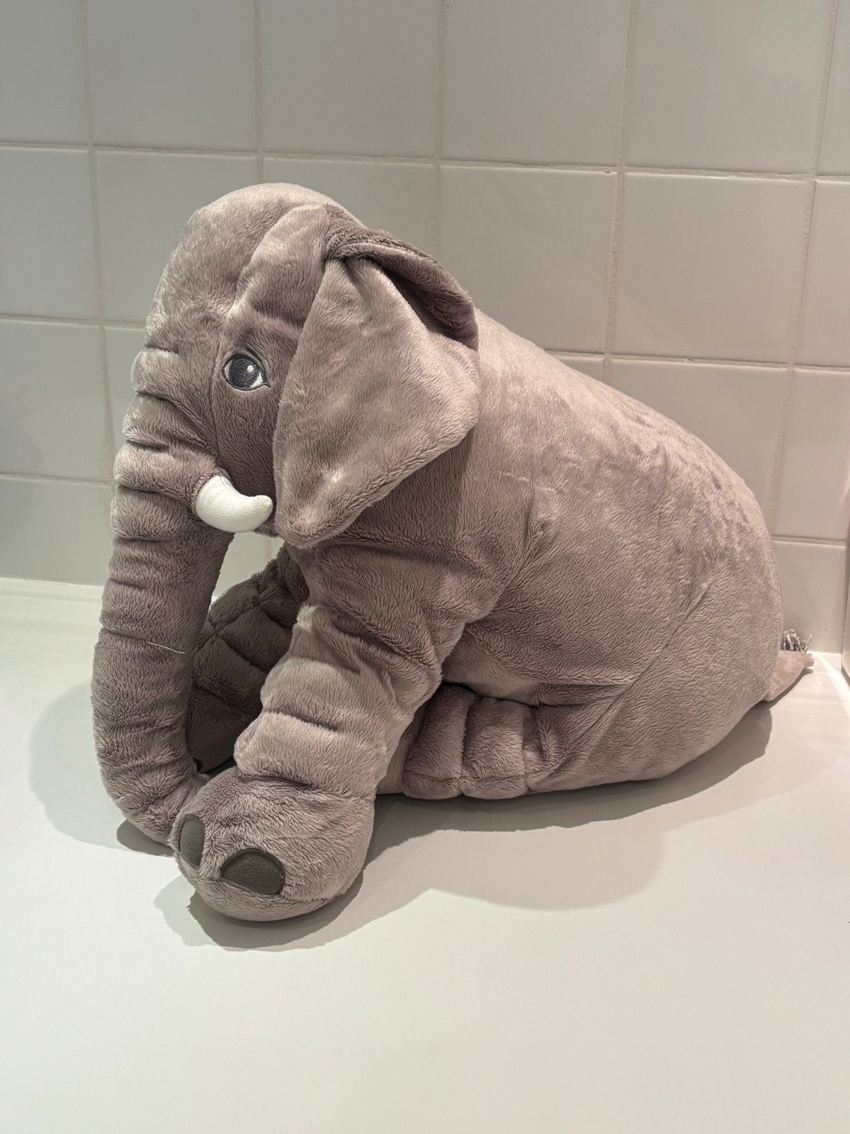 Grote zachte olifant knuffel - grijs, Grijs, Ophalen of Verzenden, Zo goed als nieuw, Middelgroot (20 tot 80 cm)