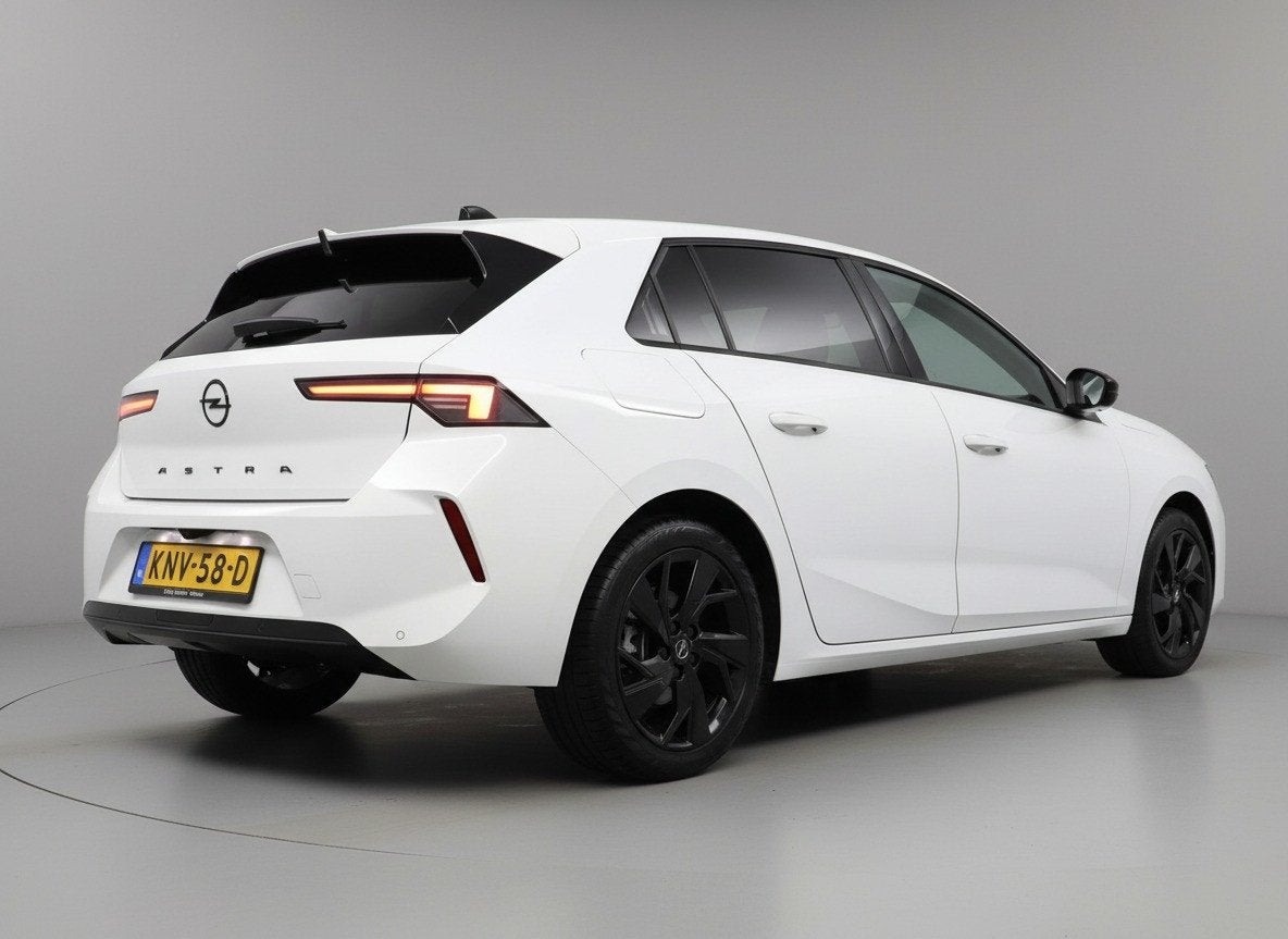 Opel Astra 1.2 GS Line | 360 Cam | LED Plus | Ambilight | Na, Auto's, 1199 cc, Wit, Bedrijf, Handgeschakeld