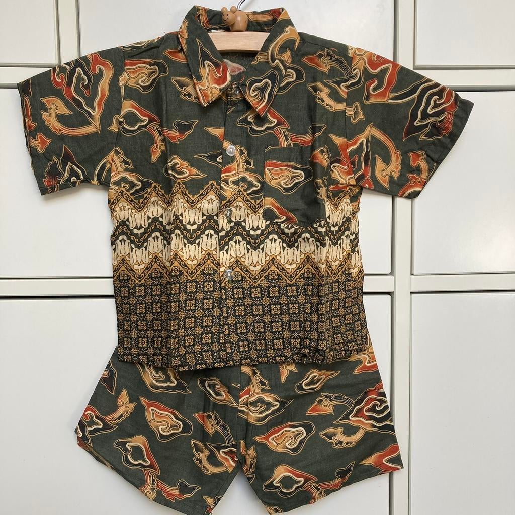 Batik shirt en blouse maat 80 Indonesisch, Kinderen en Baby's, Ophalen of Verzenden, Zo goed als nieuw, Jongetje, Setje