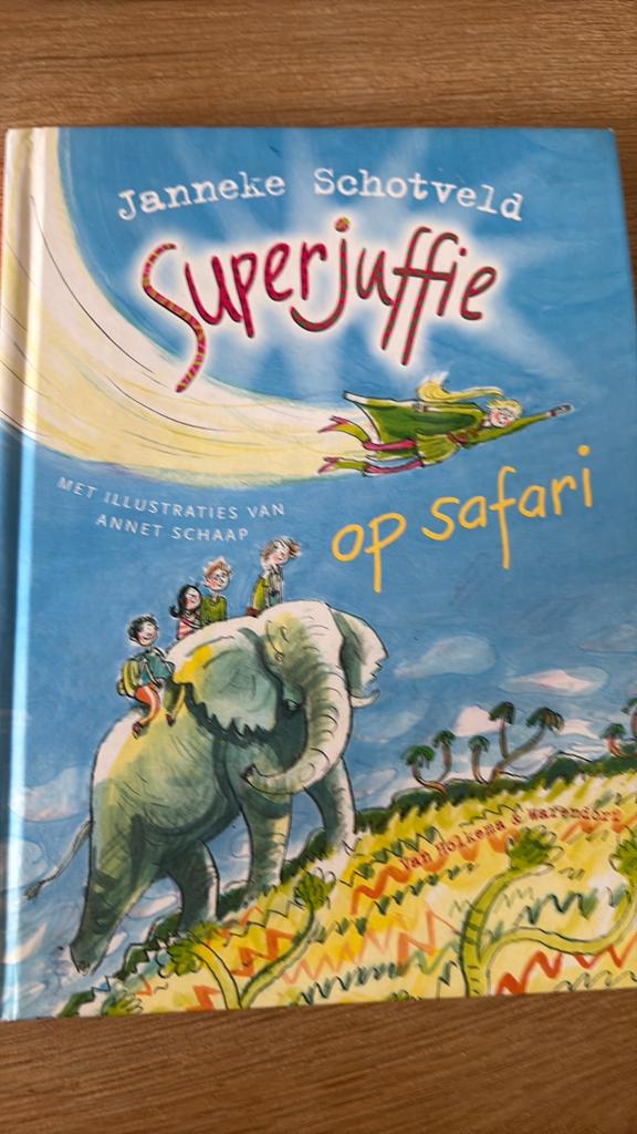 Superjuffie op safari, Boeken, Ophalen of Verzenden, Gelezen