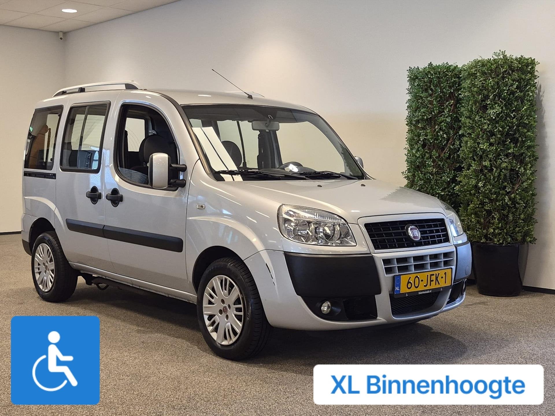Fiat Doblo Rolstoelauto XXL-Ombouw (150cm binnenhoogte), 12 maanden, Gebruikt, Bedrijf, Handgeschakeld