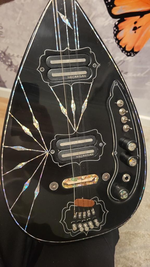 Prachtige Zwarte Saz met Necarman Pickups, Muziek en Instrumenten, Ophalen of Verzenden