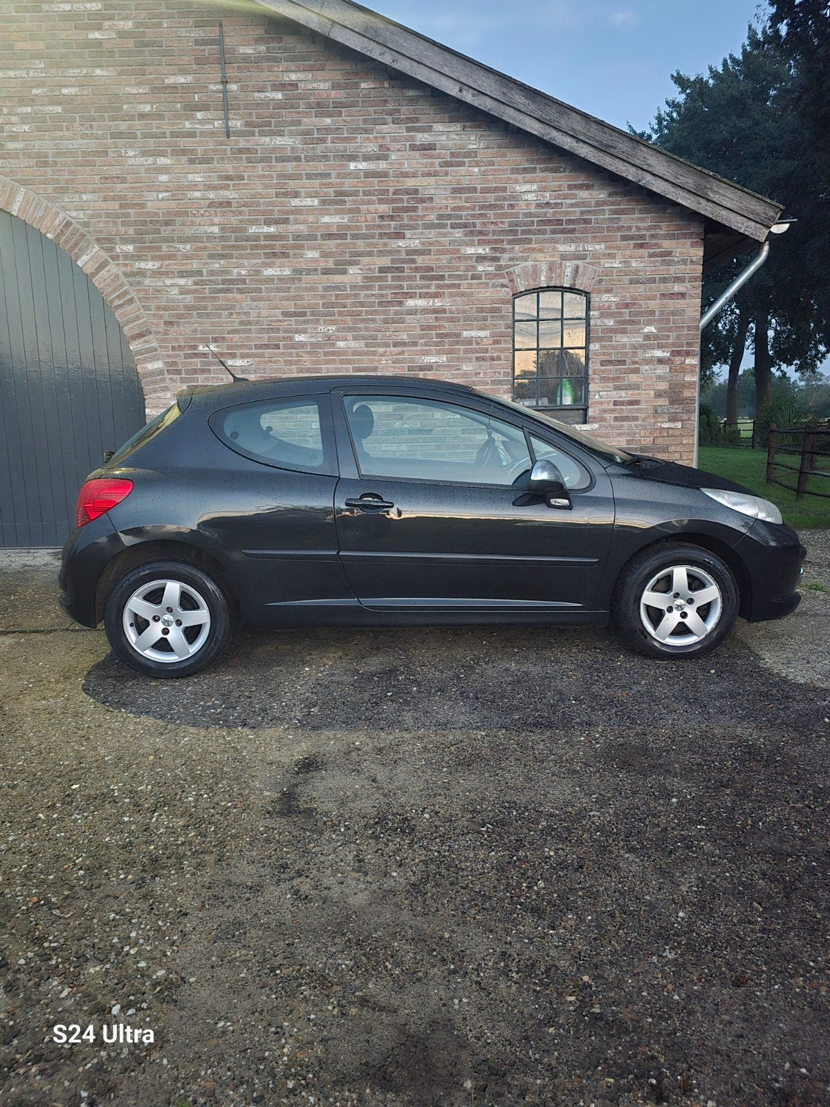 Peugeot 207 1.4 VTI 16V 3DRS 2007 Zwart, Auto's, Stof, Zwart, Metallic lak, Origineel Nederlands