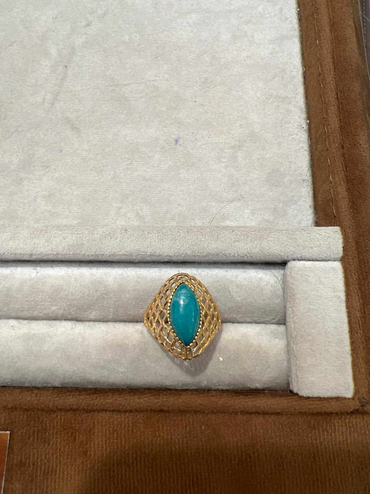 Prachtige 21k Gouden Ring met Turkoois Steen, 18 tot 19, Ophalen of Verzenden, Zo goed als nieuw, Met edelsteen