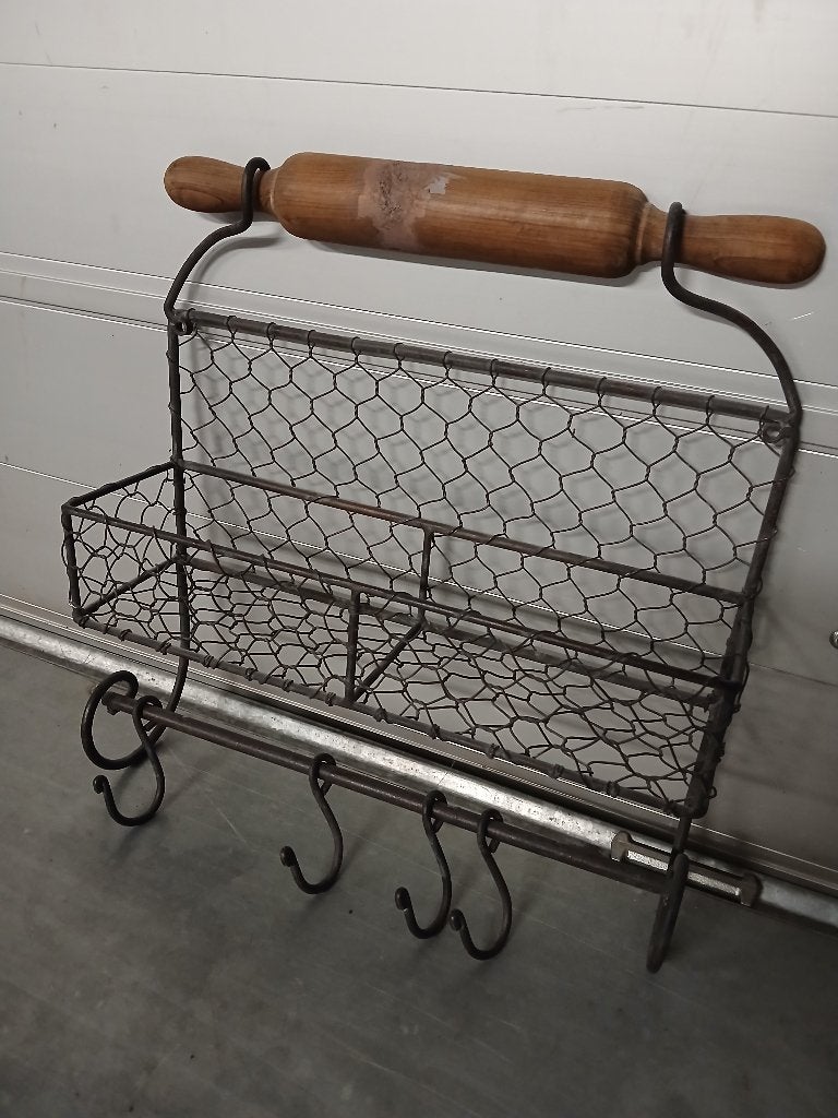 Vintage keukenrekje/mokkenrek, Metaal, 45 cm, Wandhanger, 38 cm