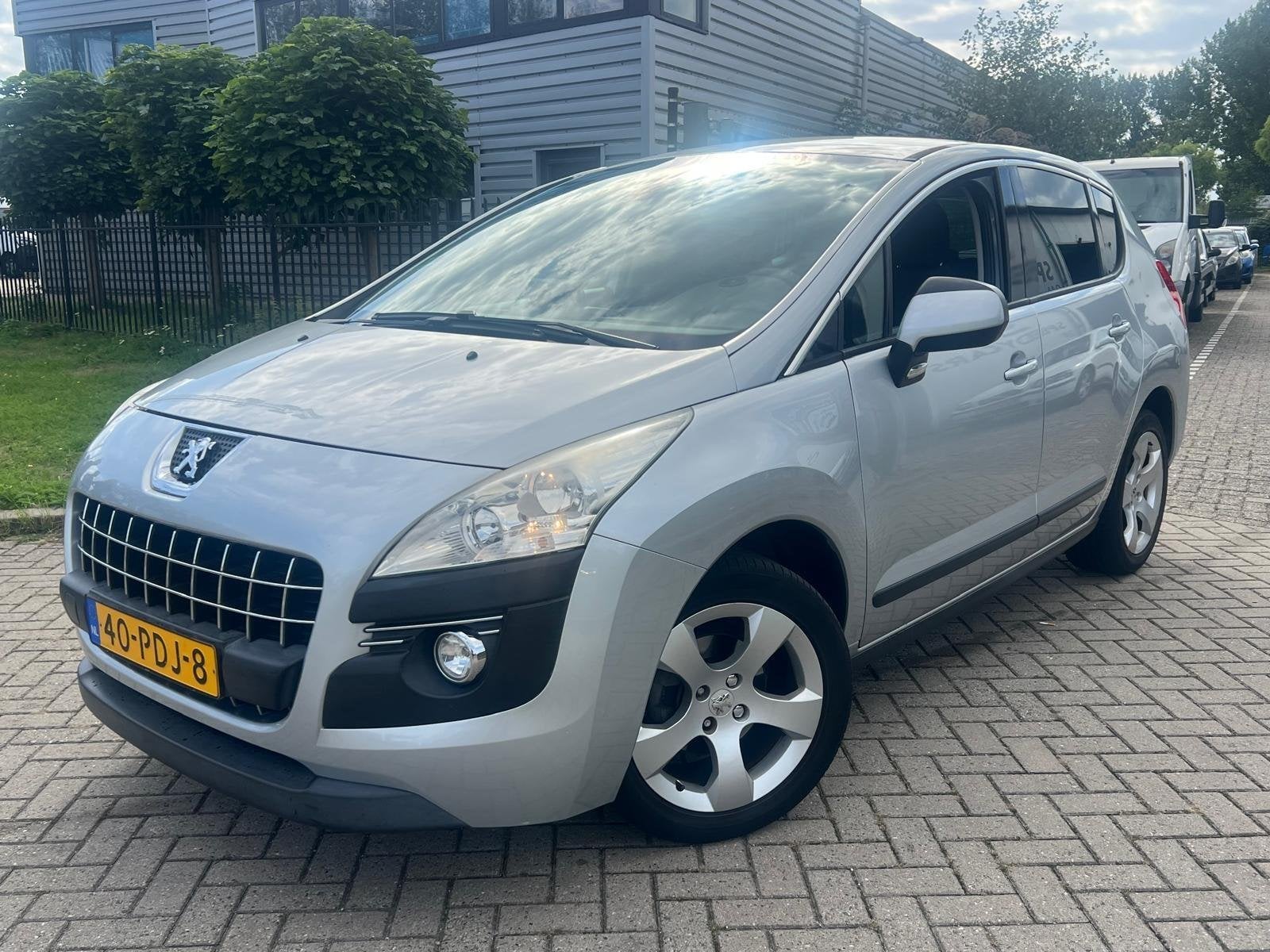 Peugeot 3008 1.6 VTi SR Clima Cruise Navi PDC Trekhaak, Voorwielaandrijving, Stof, Gebruikt, 4 cilinders