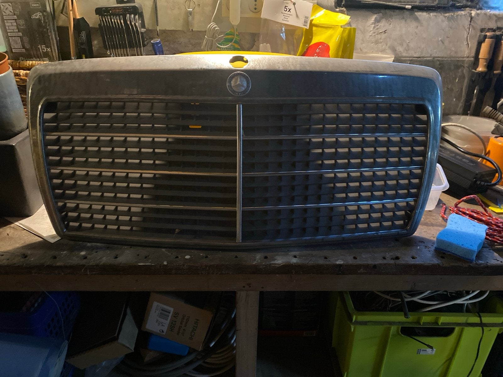Mercedes-Benz Grille - 123 serie, Gebruikt, Voor, Mercedes-Benz, Ophalen of Verzenden