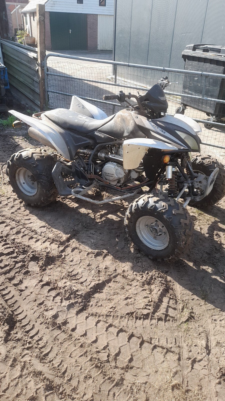 Shineray 300 ATV  voor onderdelen/opmaak, Motoren, Ophalen, Gebruikt