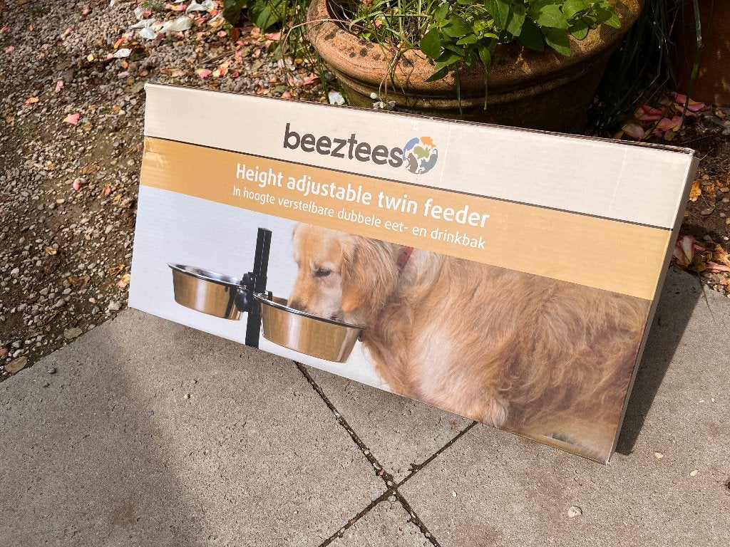 Nieuw! verstelbare voerbak hond 28cm originele verpakking, Ophalen of Verzenden, Verstelbaar, Nieuw