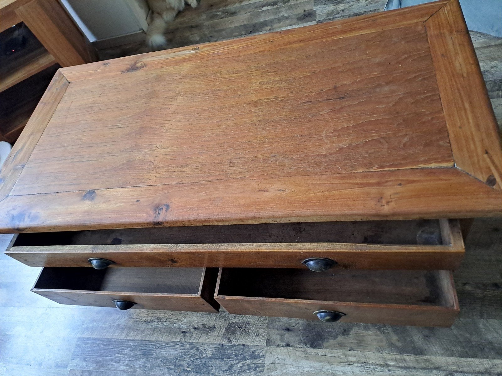 Massief houten salontafel met lades, Huis en Inrichting, Ophalen, Gebruikt, 100 tot 150 cm, 50 tot 100 cm