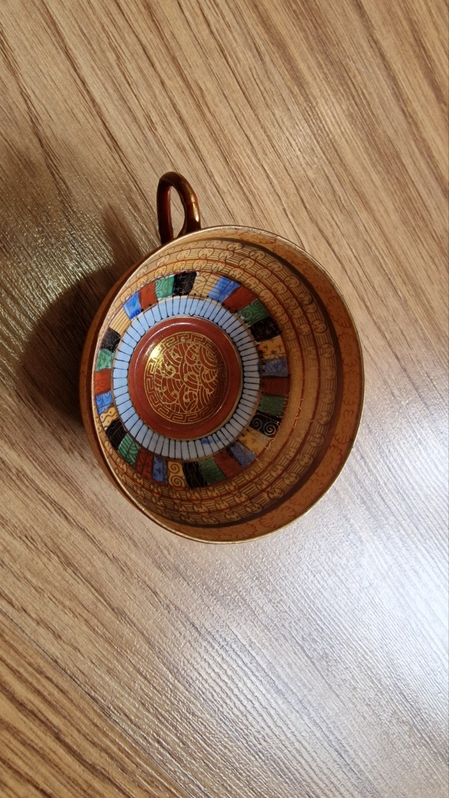 Zeldzaam Japans theekopje met gedetailleerde decoratie, Verzenden