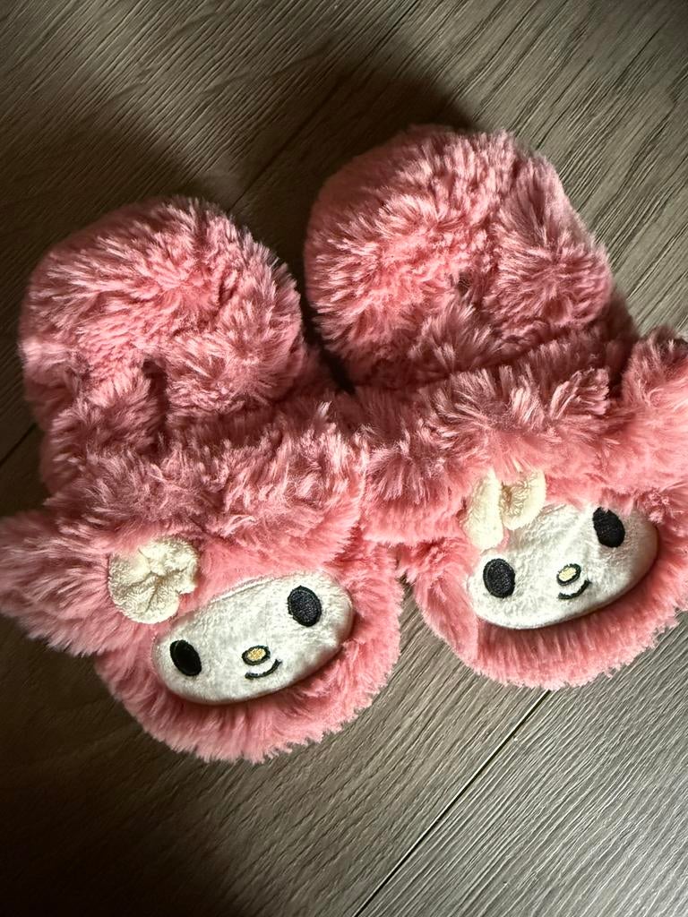 Roze sloffen van hello kitty collectie, Ophalen of Verzenden, Zo goed als nieuw, 122 t/m 128, Meisje