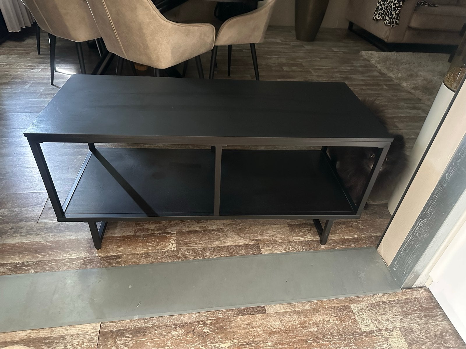 Zgan lage Side table zwaar, Huis en Inrichting, 100 tot 150 cm, Ophalen of Verzenden, Zo goed als nieuw, Metaal