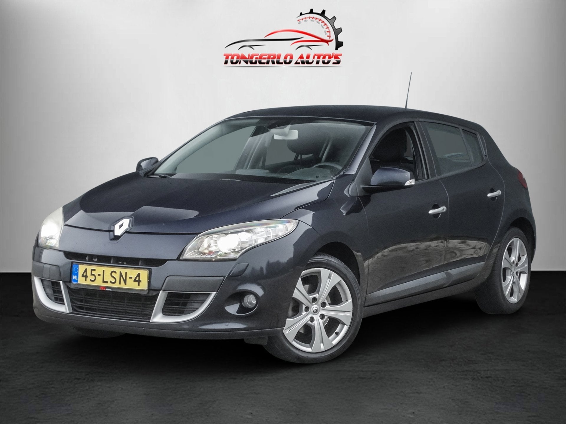 Renault Mégane 1.4 TCE Celsium Cruise Clima Trekhaak Navi, Auto's, Voorwielaandrijving, Euro 5, 15 km/l, Gebruikt