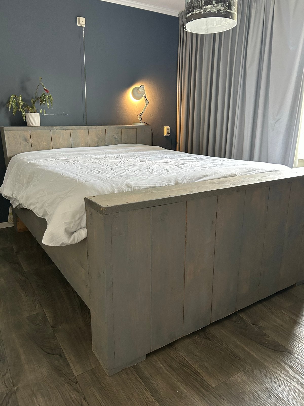Robuust steigerhouten bed 180x200 cm - Landelijke stijl, Huis en Inrichting, Gebruikt, Steigerhout, Tweepersoons, Ophalen of Verzenden