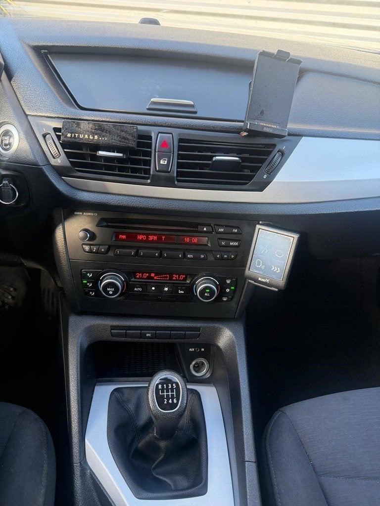 BMW X1 SDrive18i Airco | 5-Deurs!, X1, Euro 5, Zwart, 4 cilinders