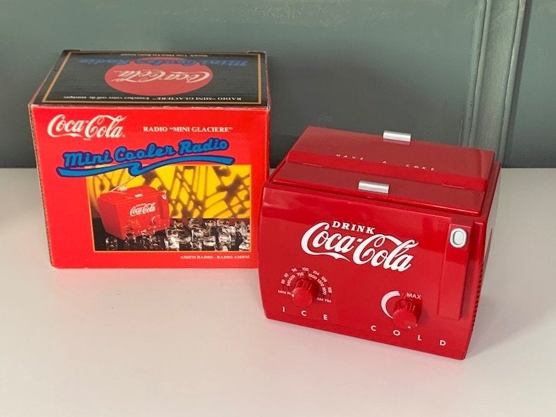 Coca-Cola Mini Cooler Radio AM/FM (Nieuw), Ophalen of Verzenden, Nieuw, Radio