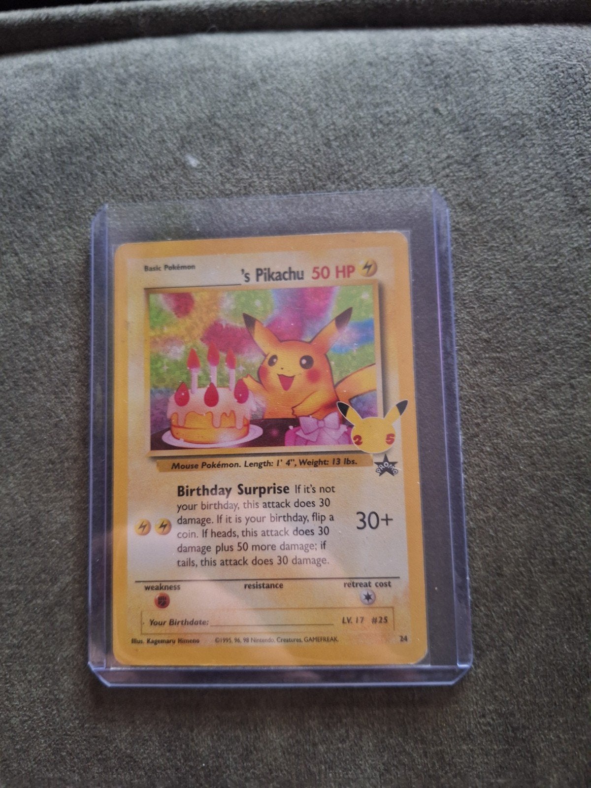 Pikachu Birthday Surprise Pokémon kaart - Zo goed als nieuw, Ophalen of Verzenden, Zo goed als nieuw, Losse kaart