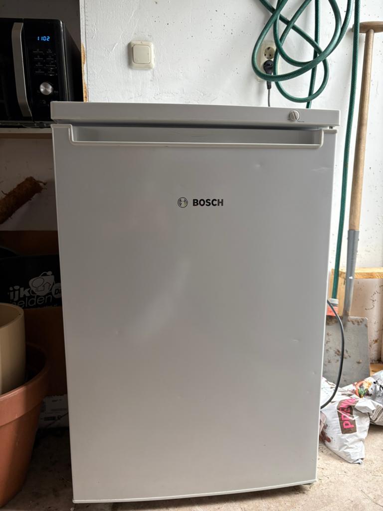 Diepvries bosch, Witgoed en Apparatuur, Vriezers en Diepvrieskisten, Gebruikt, Minder dan 60 cm, Vrijstaand, Ophalen