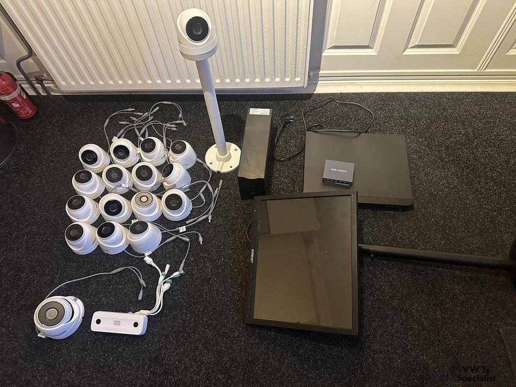 Compleet set Hikvision beveiligingscamera's bewakingscamera, Ophalen, -, -, Zo goed als nieuw