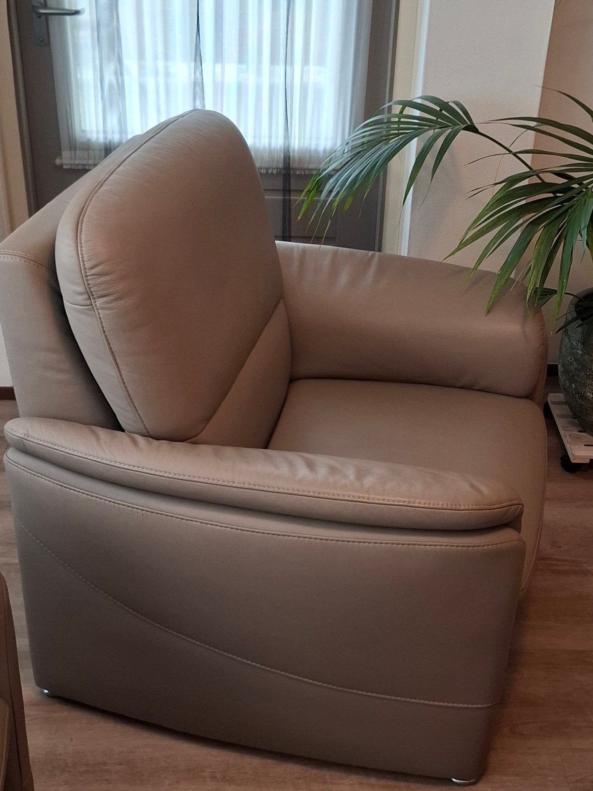 te Koop zeer weinig gebruikte leren fauteuil, Ophalen, Eenpersoons, Zo goed als nieuw, Minder dan 150 cm