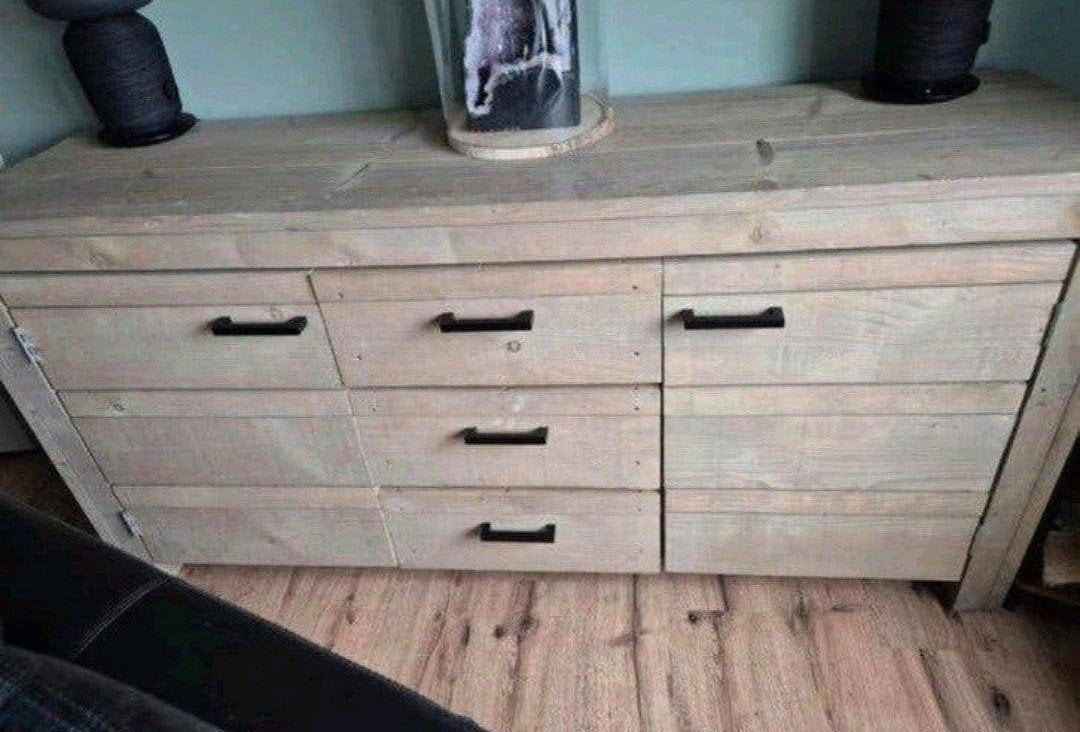 dressoir keurige staat, Ophalen, Zo goed als nieuw