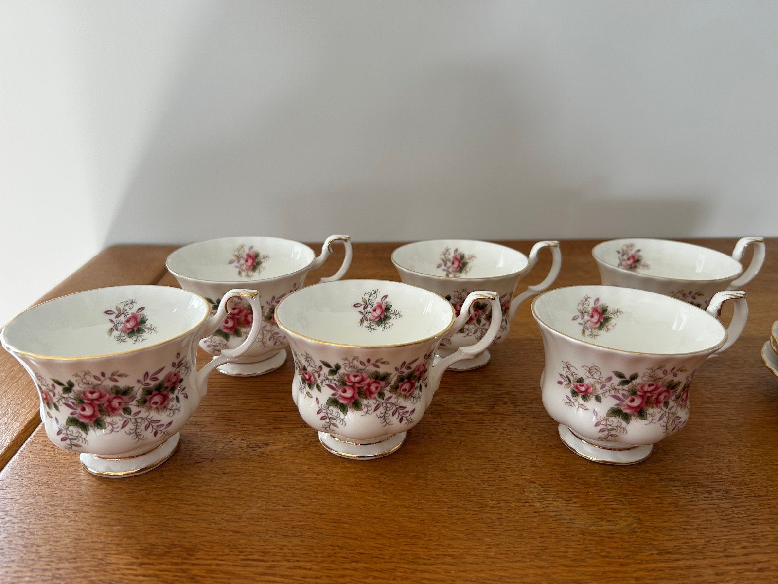Royal Albert Lavender Roses theeservies, Antiek en Kunst, Ophalen of Verzenden
