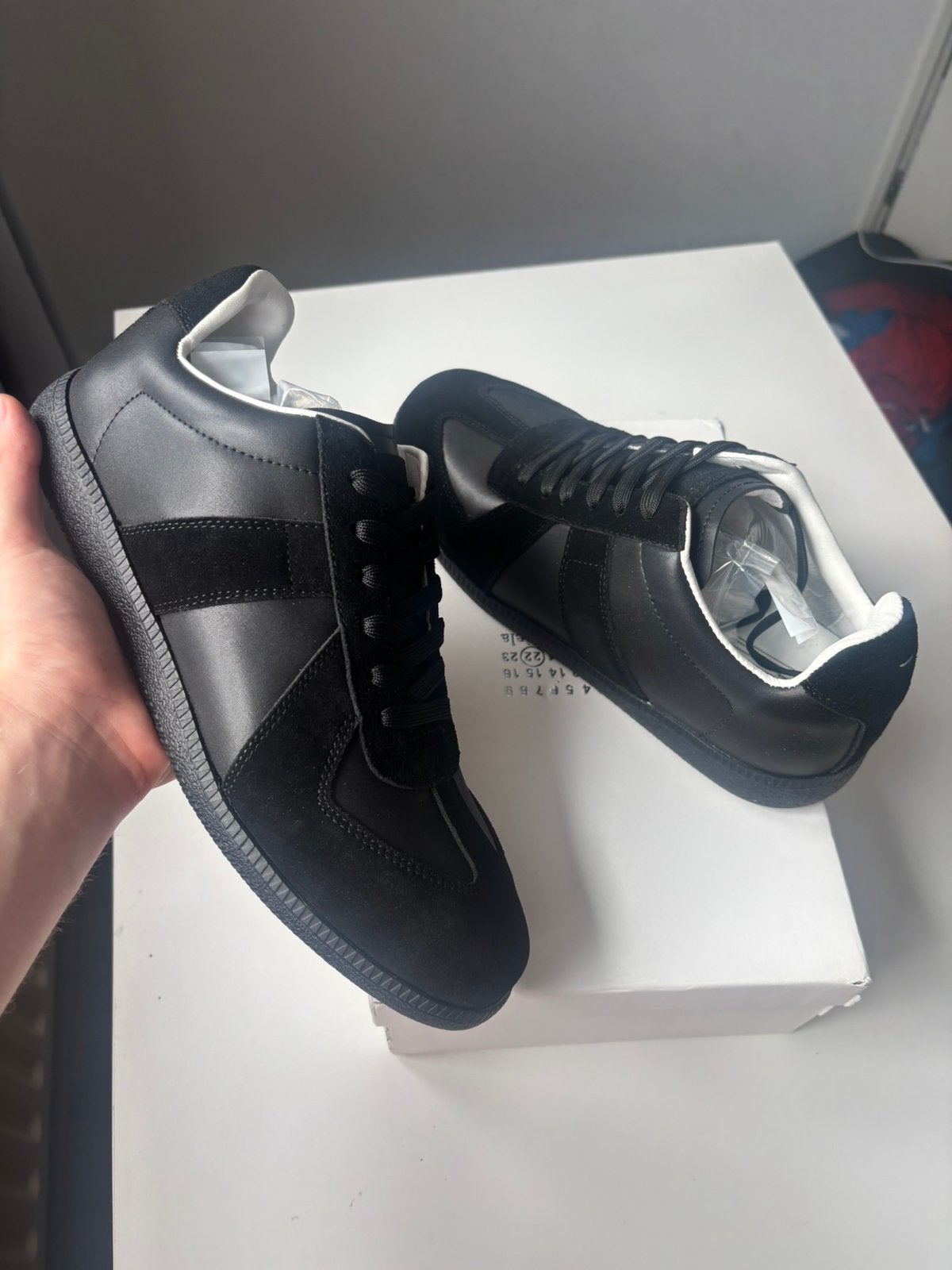 Maison Margiela Replica Gats Black, Zwart, Nieuw, Ophalen of Verzenden, Sneakers of Gympen