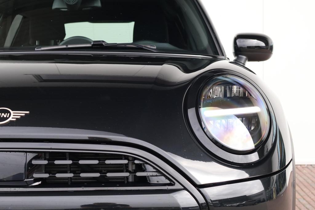 MINI Cooper C Essential XS / Blackyard / Head-Up / Stoelverw, Stof, Gebruikt, 156 pk, Met garantie (alle)
