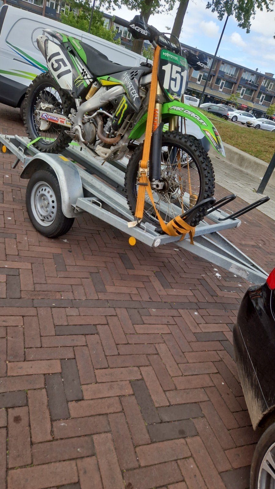 kawasaki 250 cc, Ophalen