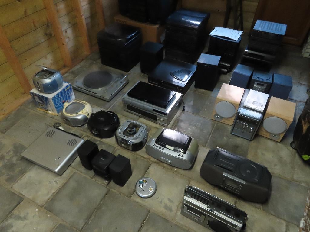 partij (23) audio+videoapparatuur, deels werkend met defect, Audio, Tv en Foto, Overige Audio, Tv en Foto, Refurbished, Ophalen of Verzenden