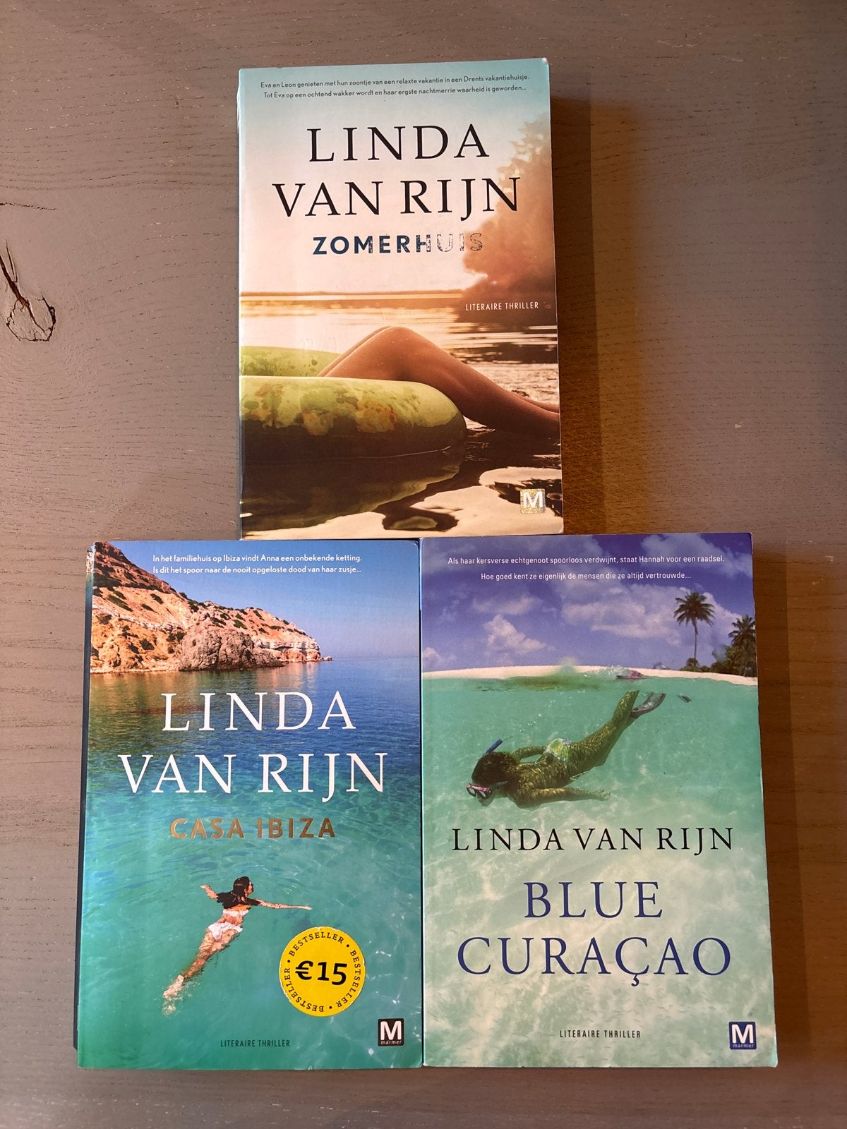 Linda van Rijn boeken: Zomerhuis, Casa Ibiza, Blue Curaçao, Ophalen of Verzenden, Gelezen, Nederland