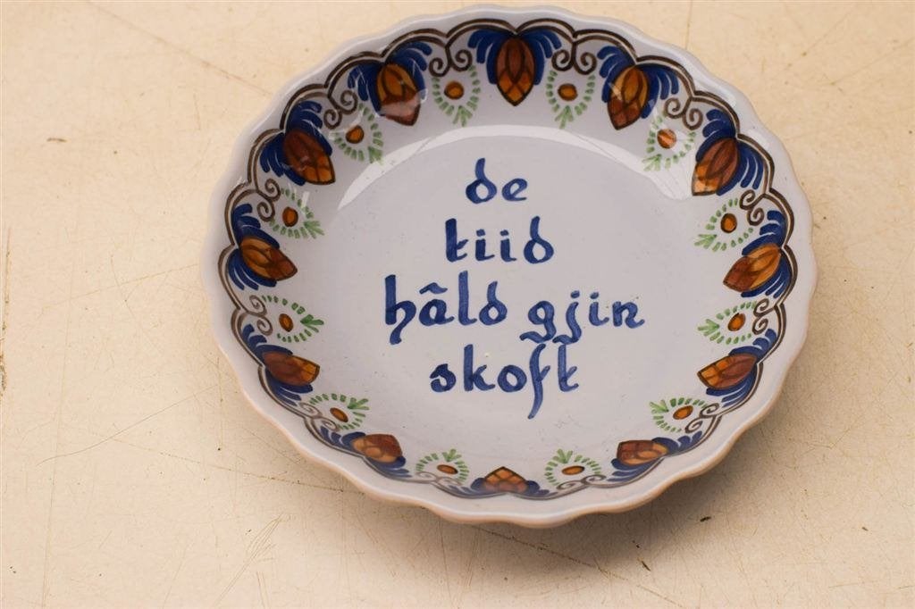 Porseleinen wandbordje 44606, Ophalen of Verzenden, Gebruikt