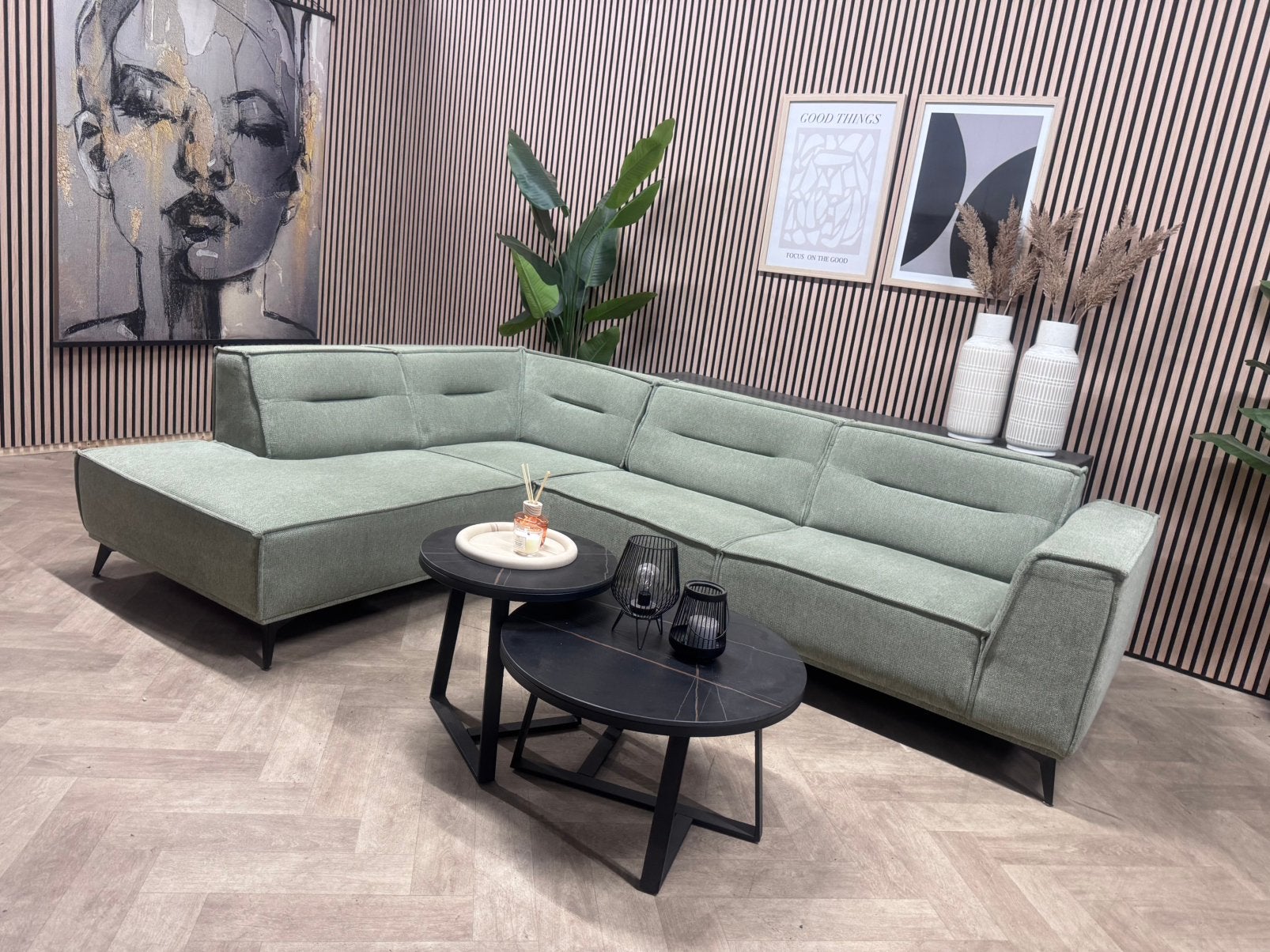 ZGAN | De Bommel Hoekbank - Salie Groen - 280 x 195, Huis en Inrichting, 250 tot 300 cm, -, -, Hoekbank