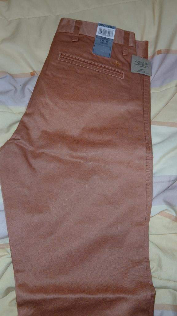 3 Dockers broeken, W30 L32, nieuw met etiket, Kleding | Heren, Broeken en Pantalons, Ophalen of Verzenden