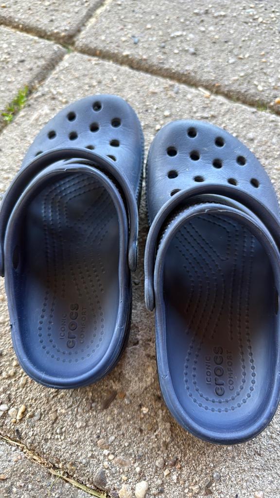Kinderen crocs sandalen, Ophalen of Verzenden, Zo goed als nieuw, Laarzen