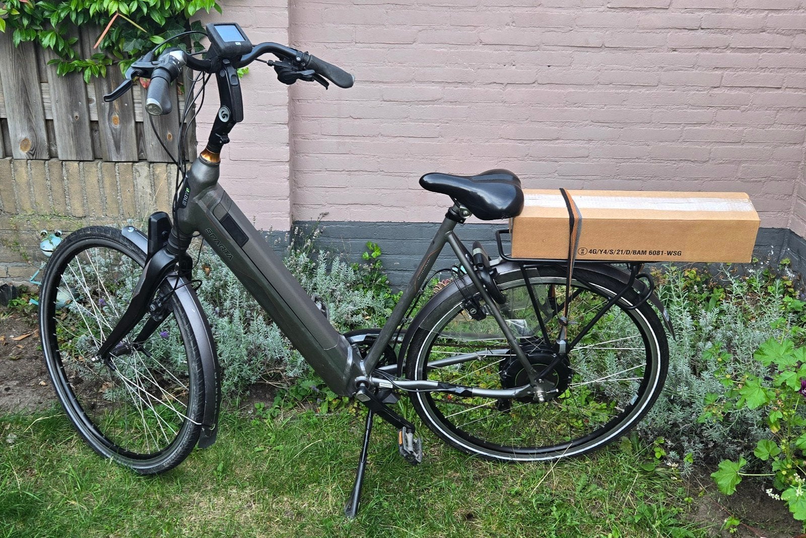 Sparta R10Ti met nieuwe accu, ION500., Ophalen, Sparta, Gebruikt, 50 km per accu of meer