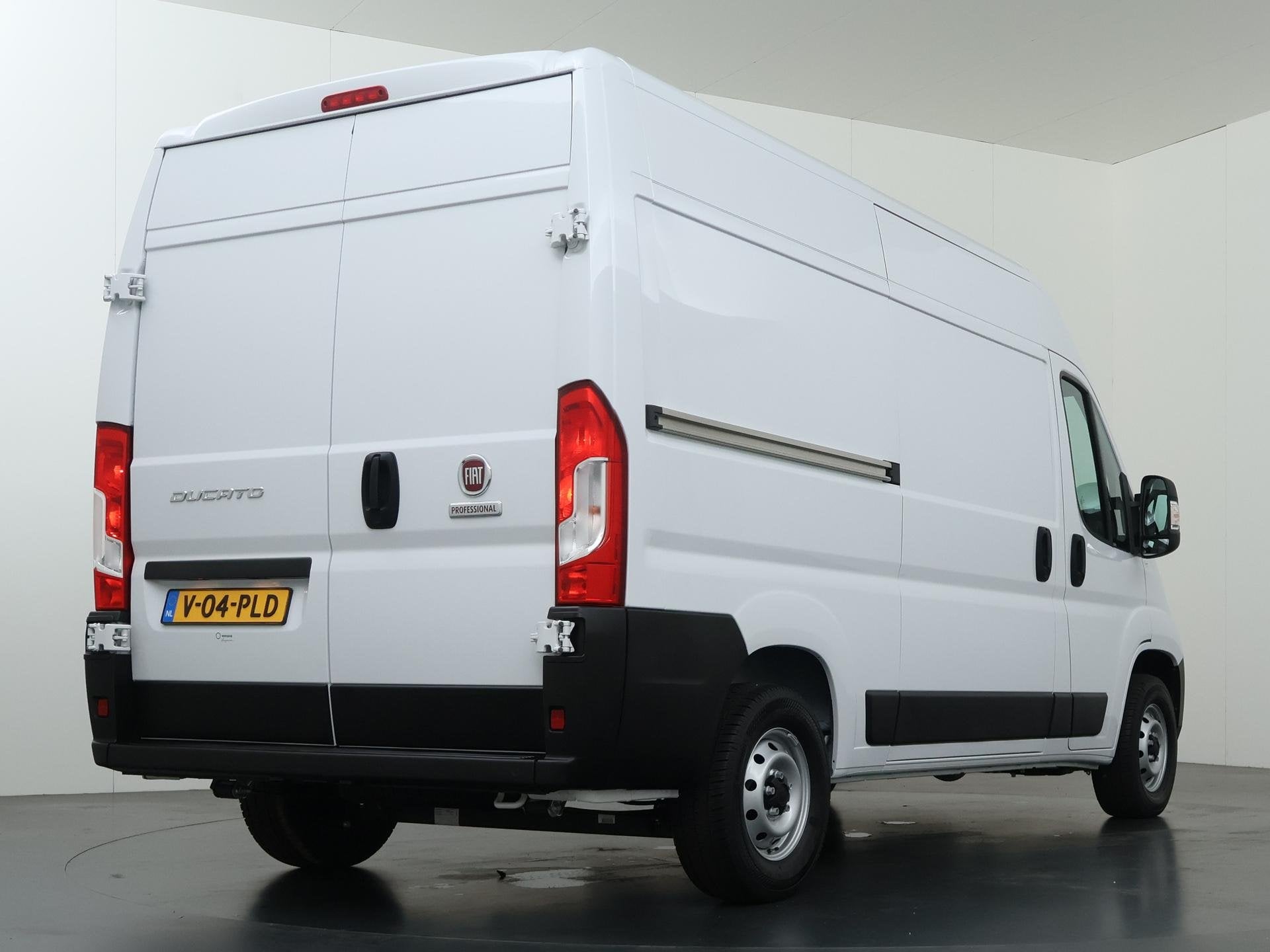 Fiat Ducato 33 | 2.2 MultiJet | L2 H2 | BPM-VRIJ | BLUETOOTH, Voorwielaandrijving, Dealer onderhouden, Stof, Gebruikt