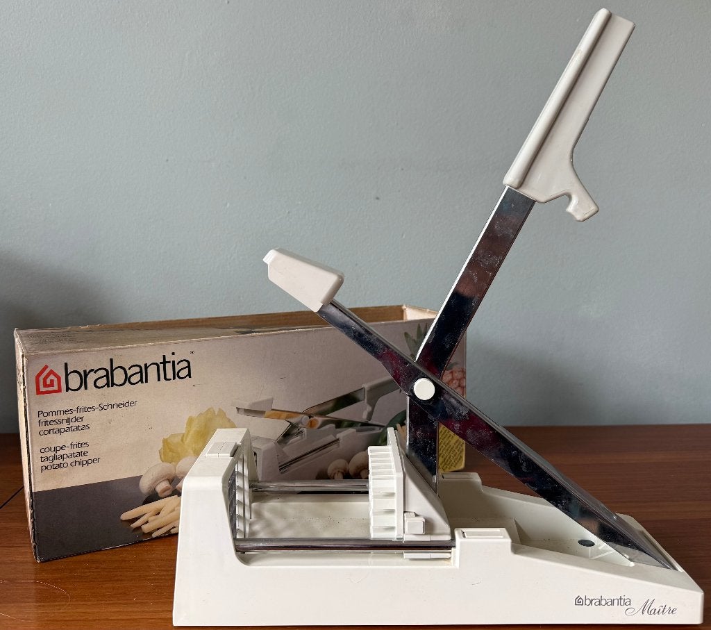 Brabantia Maître fritessnijder 70's, Huis en Inrichting, Gebruikt, Verzenden, Kunststof, Snijmachine