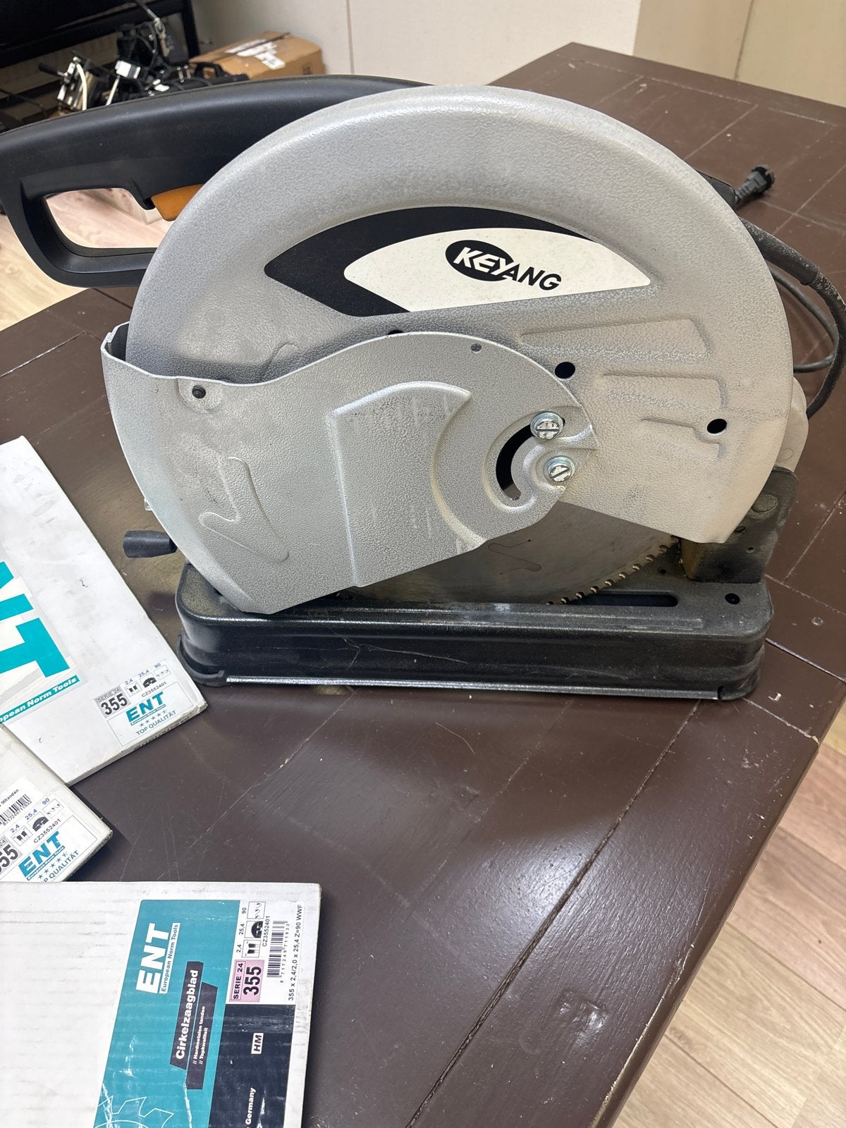 KSANG Afkortzaag met extra zaagbladen, Ophalen, Gebruikt, Keyang@keyang.com, Keyang