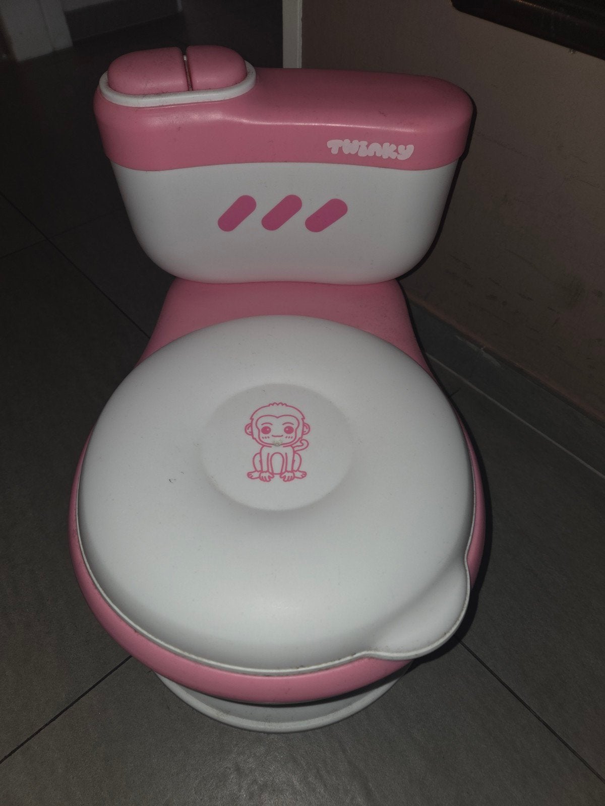 Twinky wc met geluid (niet gebruikt), Ophalen