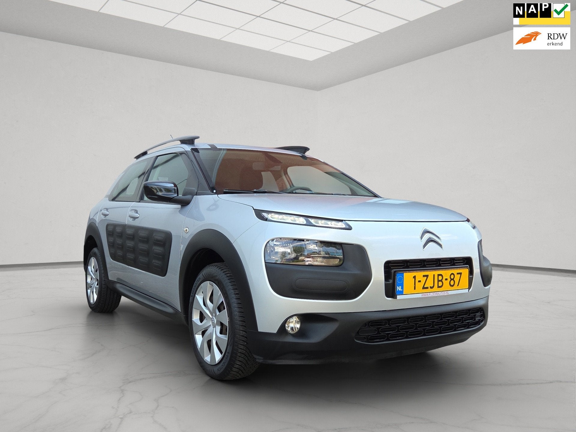 Citroen C4 Cactus 1.2 e-VTi Feel, Stof, 82 pk, 23 km/l, Origineel Nederlands
