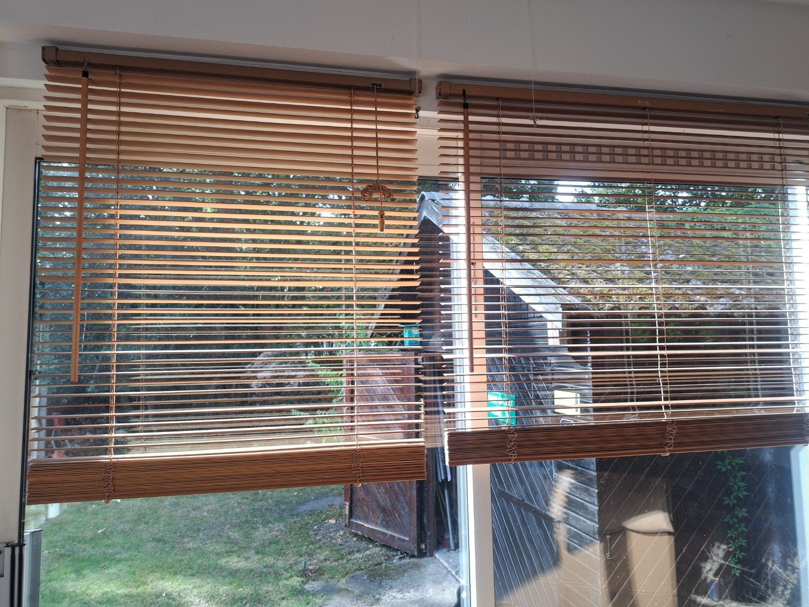 gratis 2x blank houten luxaflex, Ophalen, Gebruikt